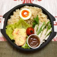 Snapdishの料理写真:味ご飯弁当🍚 (& - むね肉の梅そーす掛け - 人参のちーず焼き - サラダ - 半熟卵)|Ayanniさん