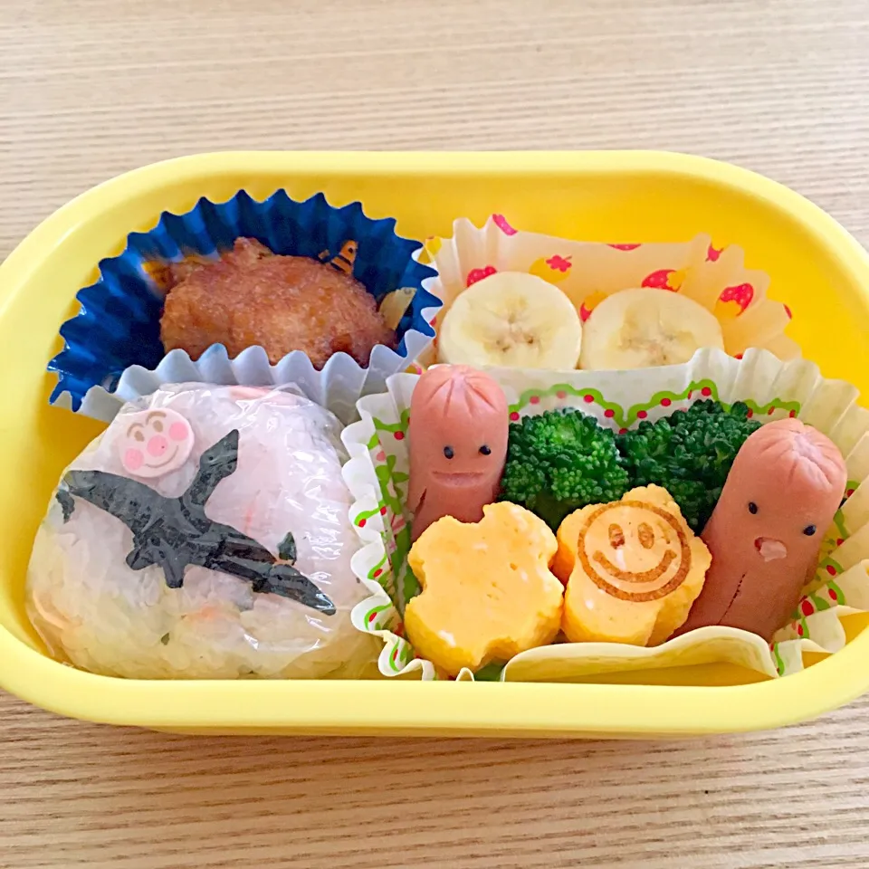 年少さん男子の病みあがり遠足弁当🍙|Kirarihahaさん