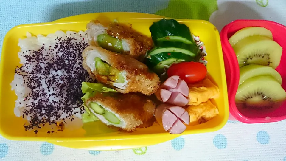 Snapdishの料理写真:アスパラ豚巻きカツ弁当|えぴさん