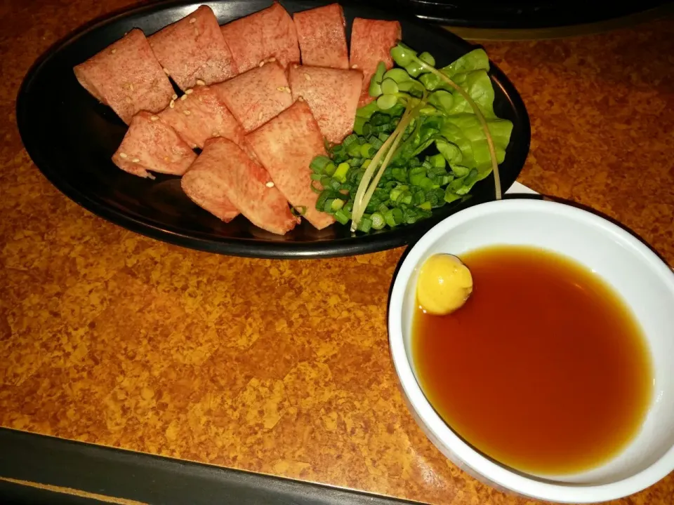 茨木市　焼肉　七輪にて　生たん|ohanaさん