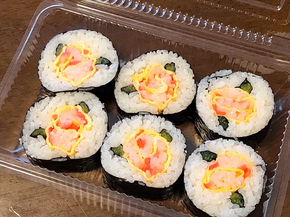 バラ🌹巻き寿司|もちもちさん