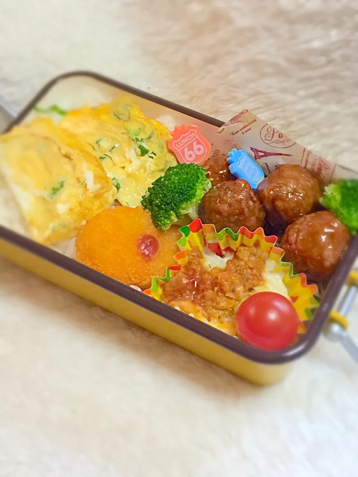 Snapdishの料理写真:娘達のお弁当#お弁当 #姉妹弁当 #女子大生 #女子高生|123mamaさん