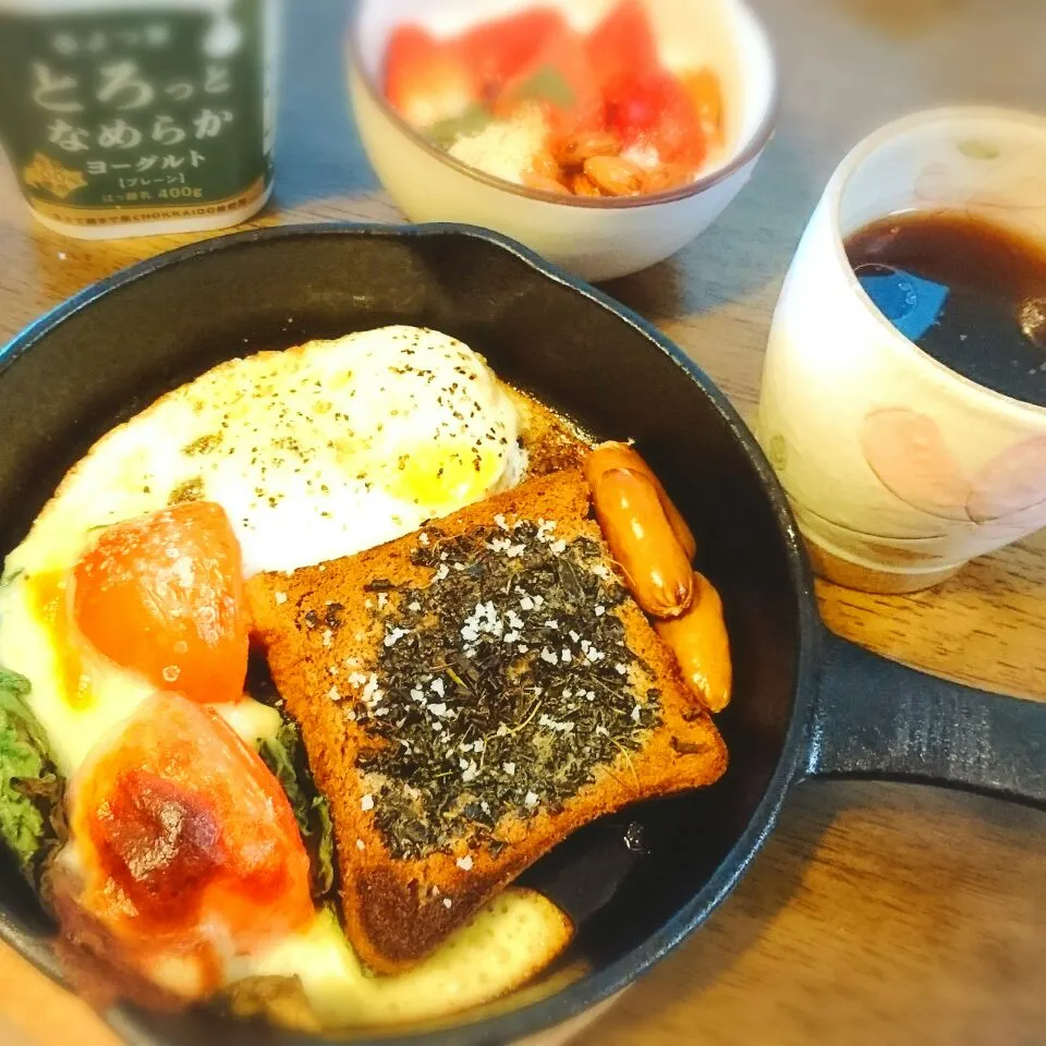 モリンガ茶&珊瑚礁塩トーストでおうちモーニング☕🍞🌄|Yukariさん