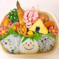 Snapdishの料理写真:保育園弁当🍙💓|ゆちょんさん