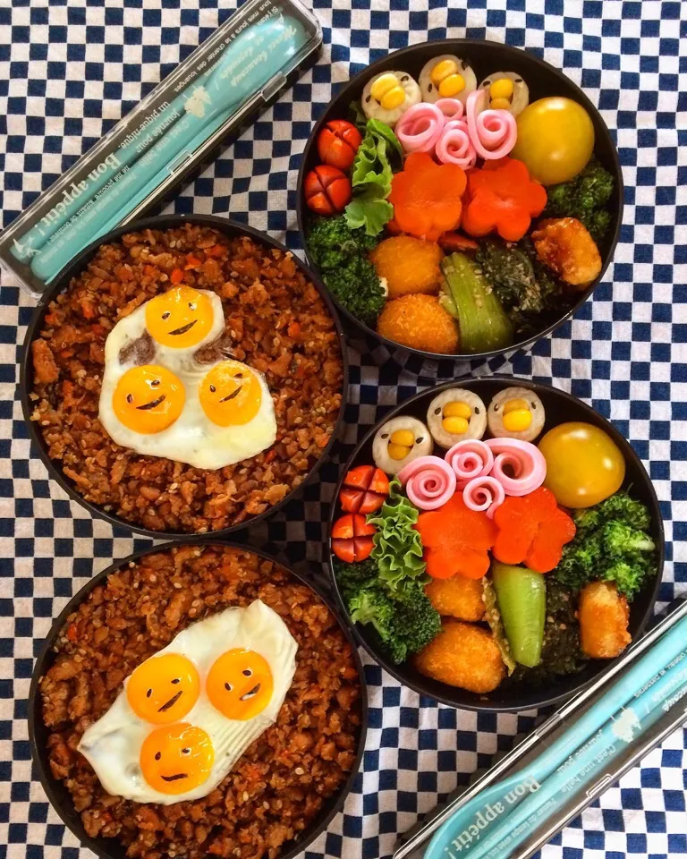 双子息子 そぼろ丼弁当！|ゆりねかふぇさん