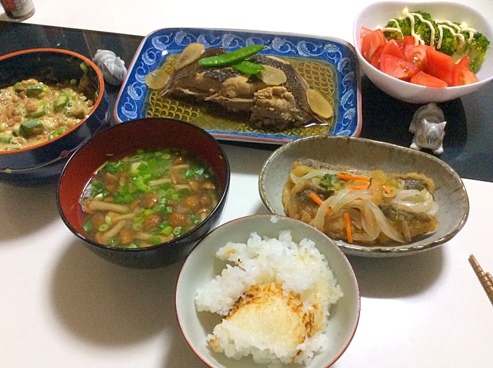 晩御飯 お魚づくし  ご飯は土鍋で炊いたのでお焦げ付き！^_^|Takeshi  Nagakiさん