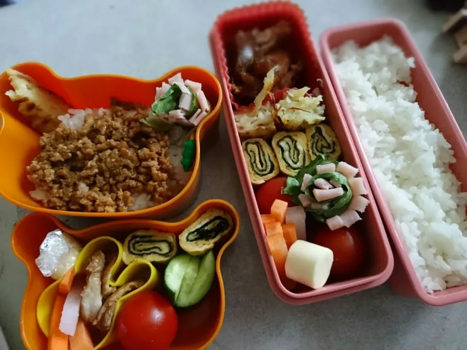 幼稚園児と女子高生のお弁当

 #お弁当 
 #女子高生のお弁当
 #幼稚園児のお弁当|せおりつさん