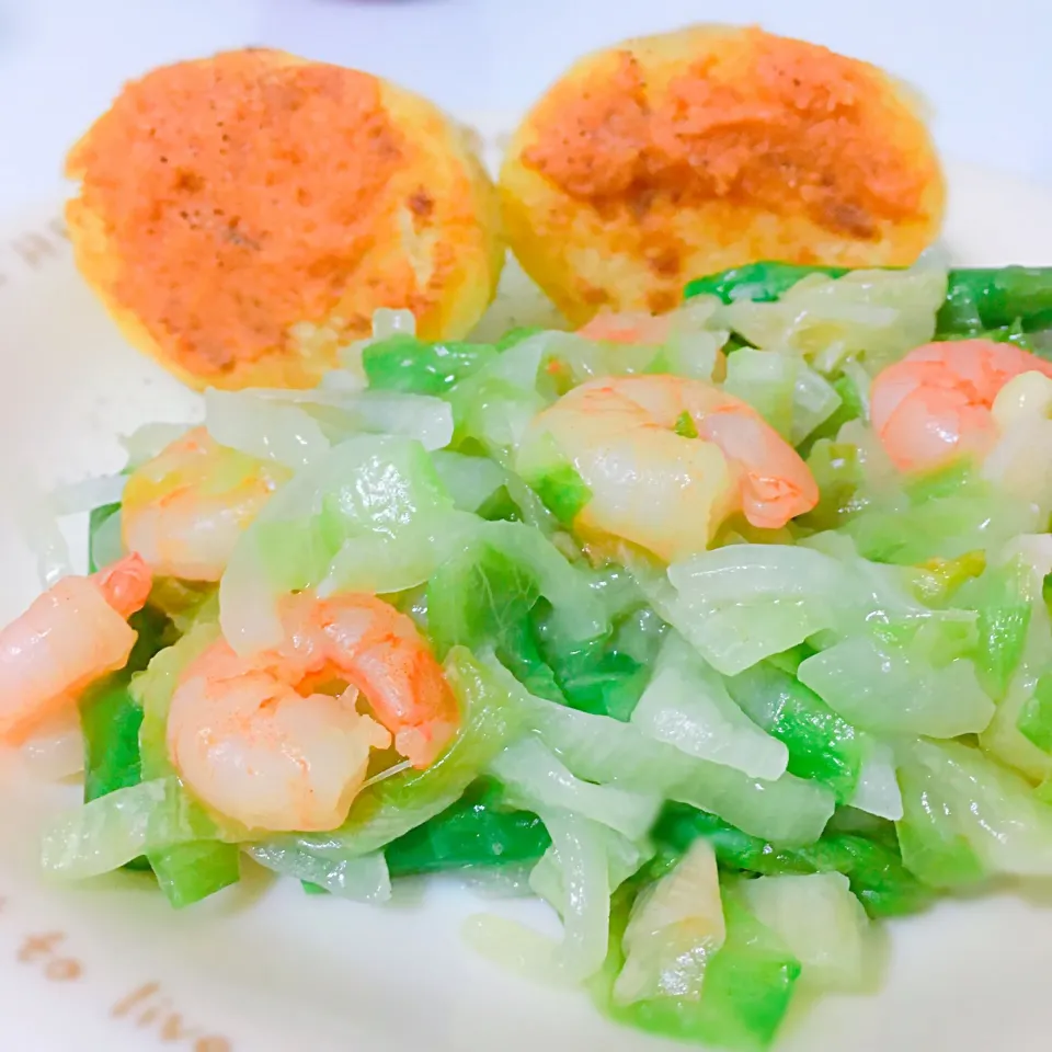 Chinese style stir-fried shrimp and asparagus & soybean potatoes|Yukiさん