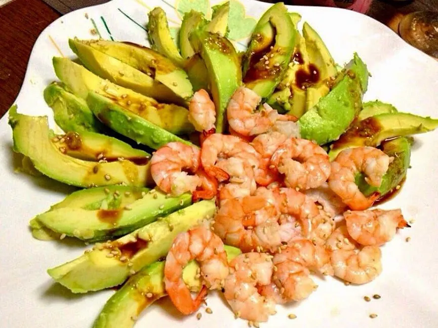 ✨🥑🦐AVOCADO & SHRIMPS SALAD with balsamic dressing 🦐🥑✨|🌺Sanntina🌺さん