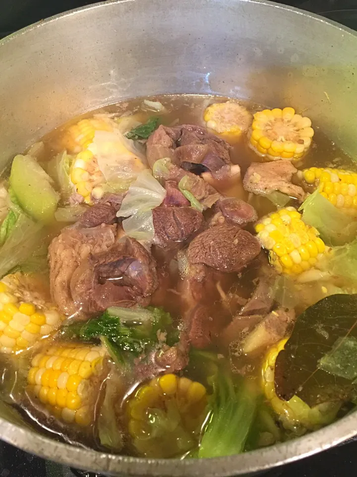 Beef Shank Soup 🍜. Mmm so delicious 😋. Can't wait to have a bowl of Rice 🍚 with it.|Alma's Home Kitchenさん