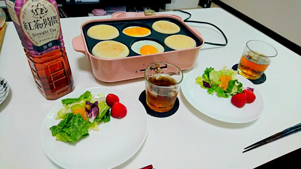 Snapdishの料理写真:BRUNOマルチプレートで朝ご飯！|みんさん