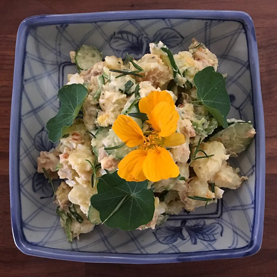 クランチーピーナッツバタードレッシングのポテトサラダ Ovo-vegetarian friendly potato salad with peanut butter dressing|Maymayさん