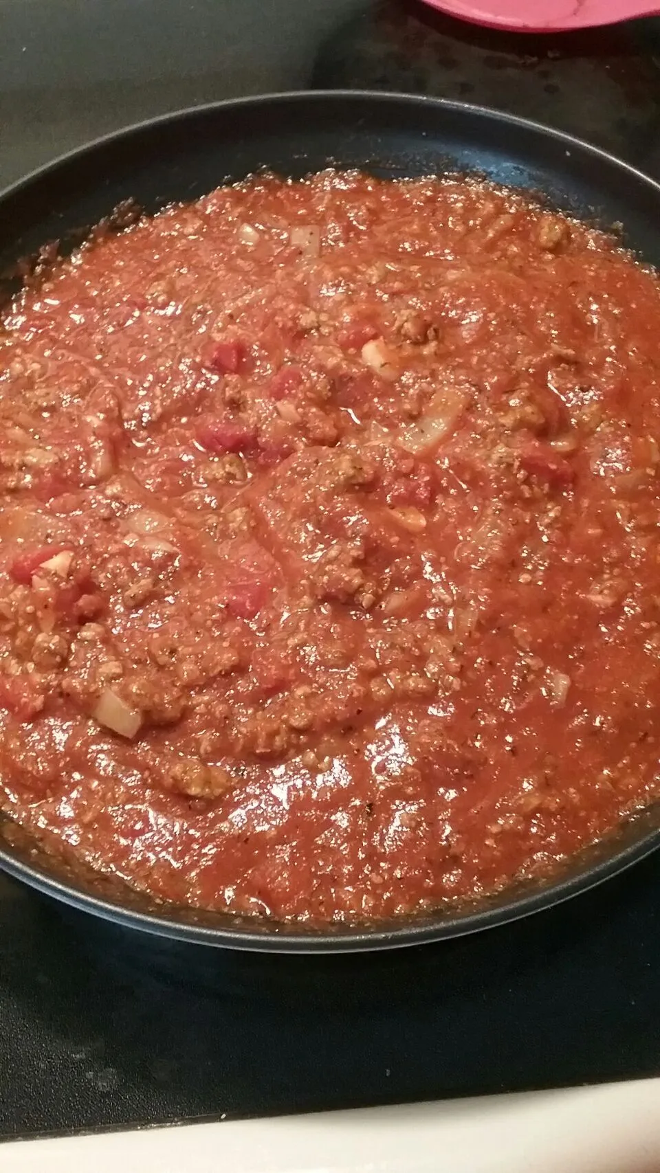 beyond meat crumbles pasta sauce.|Polly Gelfusoさん