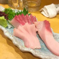 Snapdishの料理写真:ブリの刺身|まるりんさん