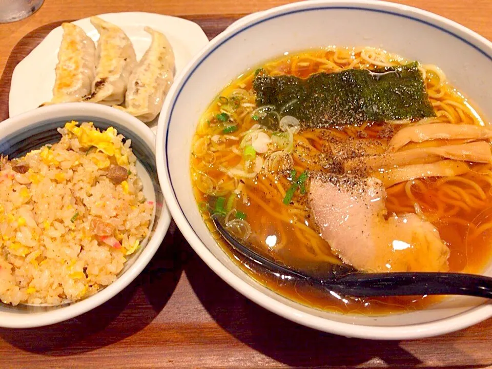 ラーメン餃子炒飯セット|Food is lifeさん