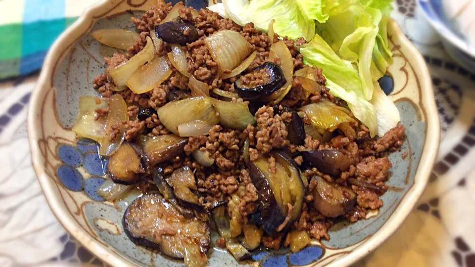 茄子と🍆挽肉炒め😋|アライさんさん