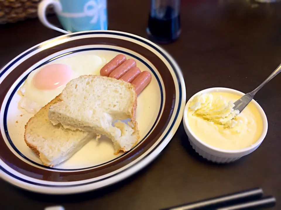 自家製
りんごバター🍎とお米パン🍞|maenanaさん