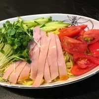 男の愛情飯

冷やし中華始めました。|JUNYAさん