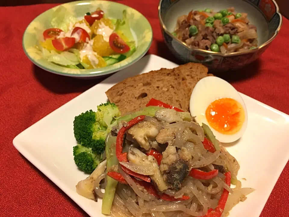 Snapdishの料理写真:オイルサーディン糸こんパスタ
ラカントですき焼き風
甘夏サラダ|千原さん