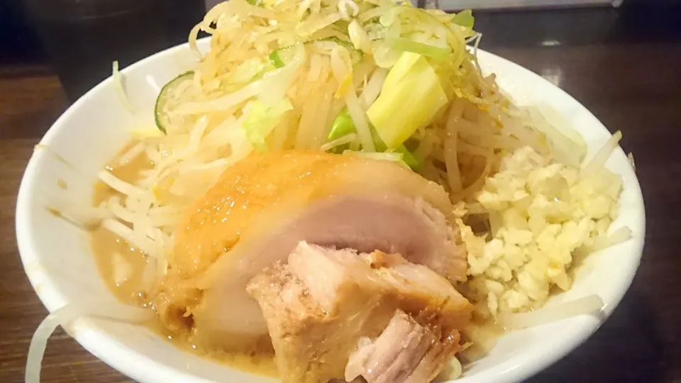 ちばから 渋谷道玄坂店 の ミニらーめん(豚1切れ、麺固め、アブラ少なめ)＋野菜ちょい＋からめ＋にんにく＋ねぎ ＠ 渋谷 17067|大脇さん