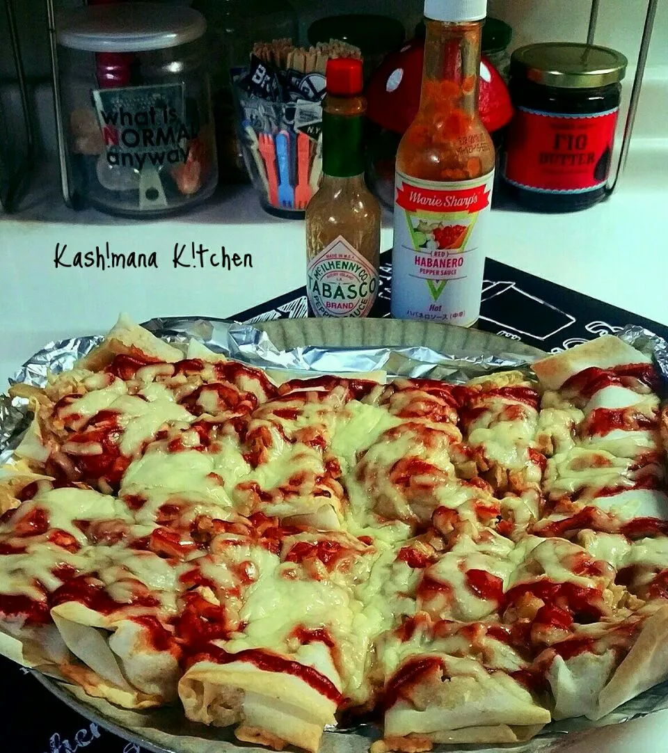 竹の子と豆腐と鶏ひき肉の春巻きをピザにしてみました(*ˊ˘ˋ*)🍴🍕|Kashimanakitchenさん