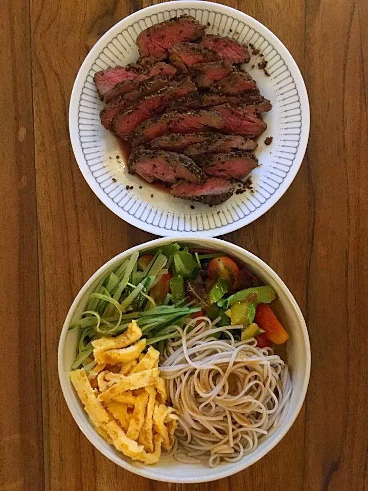 Steak and soba salad|karen limさん