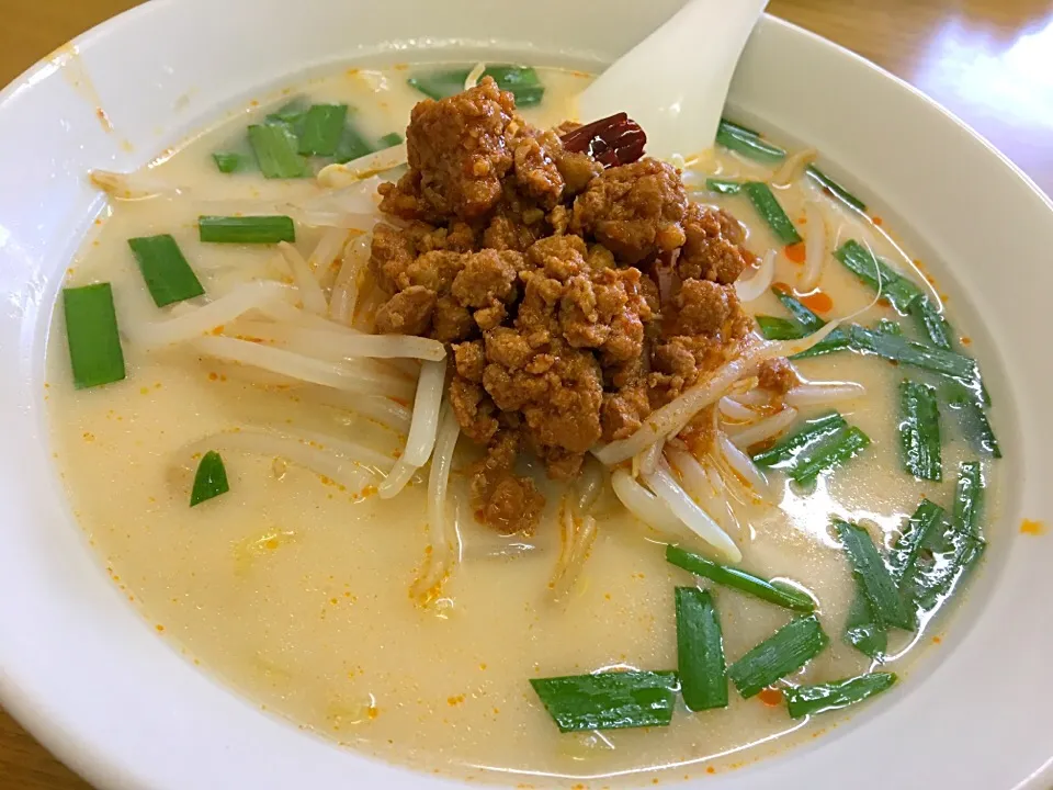 台湾豚骨ラーメン|もにもにかさん