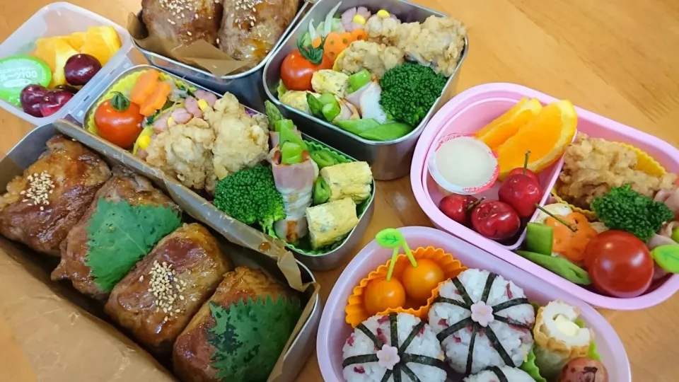 Snapdishの料理写真:5月24日肉巻きおにぎりと唐揚げ&アスパラベーコン弁当
カリカリ梅おにぎりちゃん|あけみさん