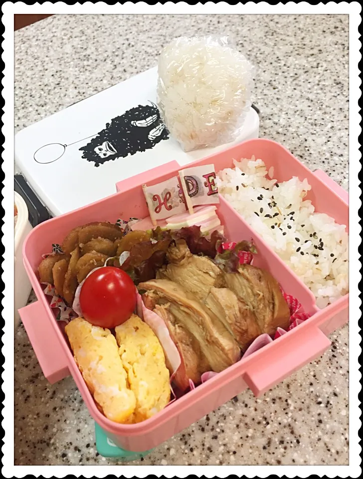 今日の娘っちの お弁当
ムネ肉の紅茶煮 IN🐔|えみちさん