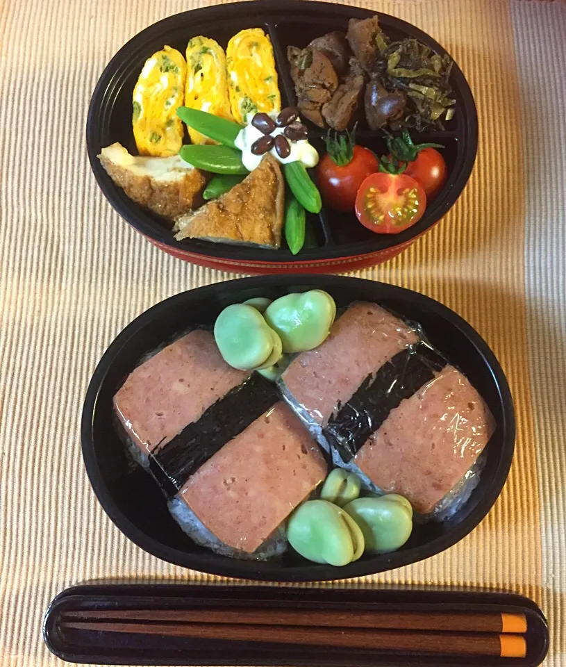 お仕事お弁当。ハムのおにぎり🍙
ご飯結構な量です😅|RU.Farmさん