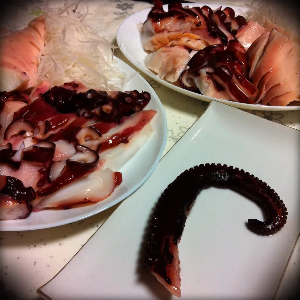 Snapdishの料理写真:#タコ刺し🐙  増毛のタコは柔らかくて美味しいです❗️|renharuruさん