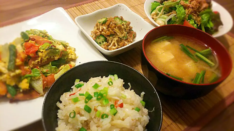 ﾂﾅと切り干し大根の炊き込みご飯～
他の晩ごはん✨|kaz(*･ω･)さん