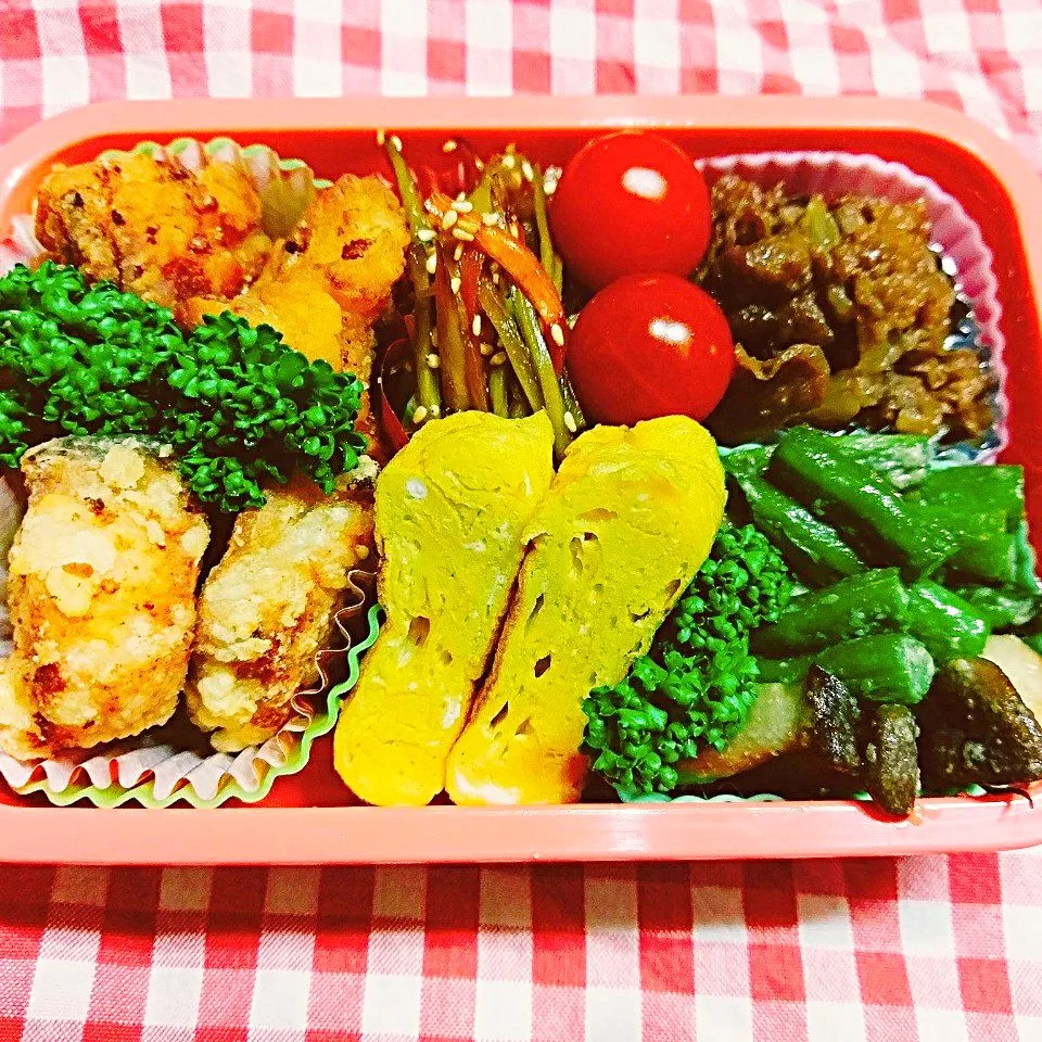 娘のお弁当～～鶏肉と鮭の唐揚げ弁当|vege食堂さん