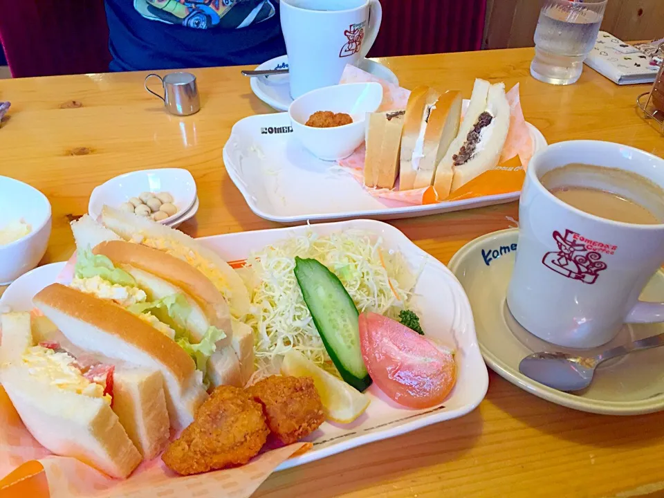 Snapdishの料理写真:コメダランチ
#旦那だけチキン忘れられた
#レモンも忘れられて後から来た
#多すぎてお腹パンパン|puniさん