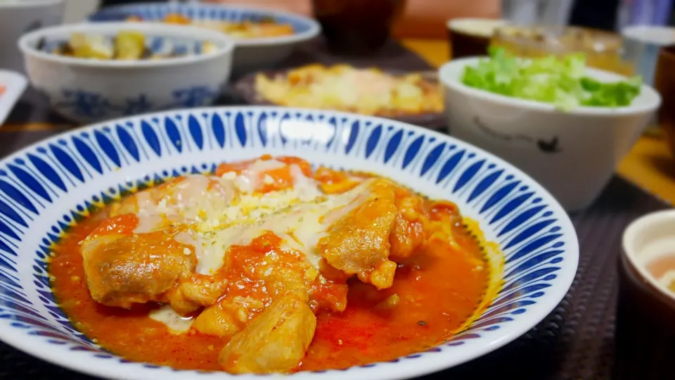 鶏もも肉のトマト煮込み♪|ちかぴょんさん