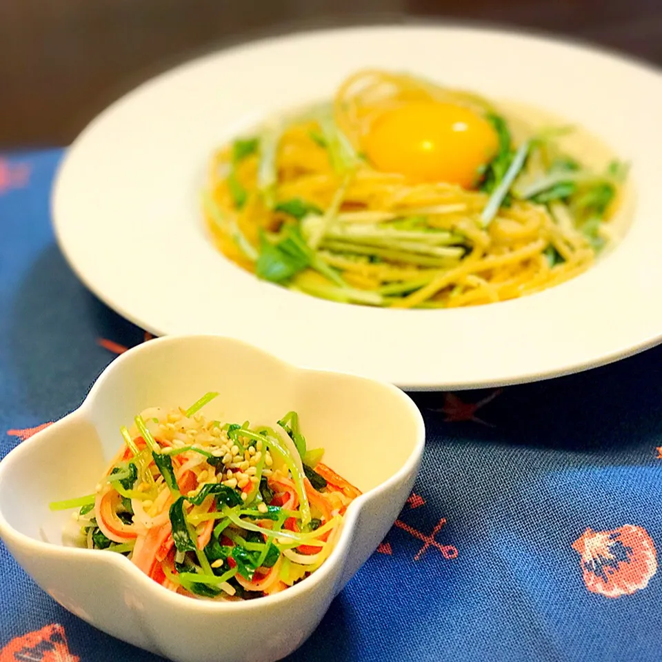 Snapdishの料理写真:#和食パスタ100 より2品 #かま玉パルメザンチーズ と#豆苗とかにかまのナムル #速攻パスタ|恭子さん