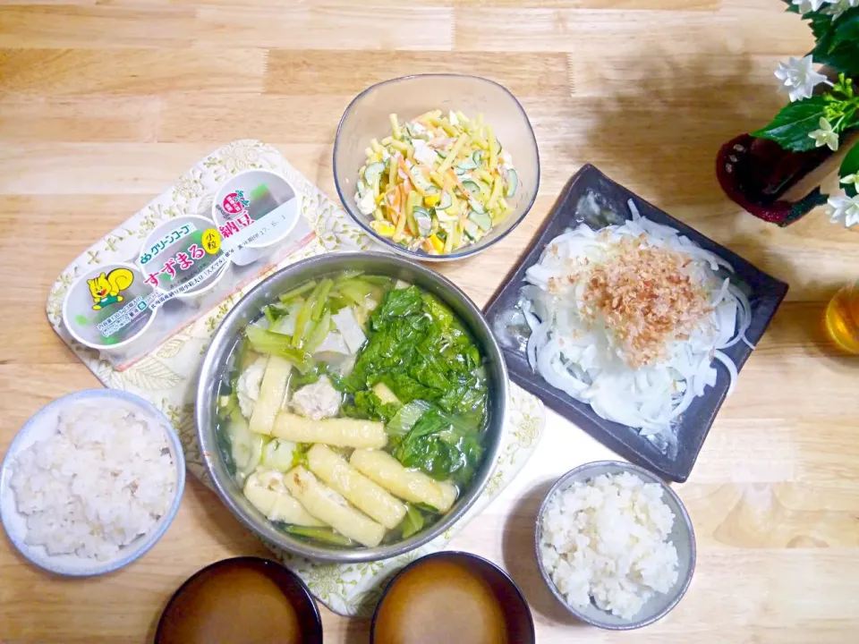 肌寒かったので久しぶりにお鍋♡暑い夏にも！肉団子塩鍋(σ・ω・)σ
山盛りオニスラ
納豆
マカロニサラダ|さくたえさん