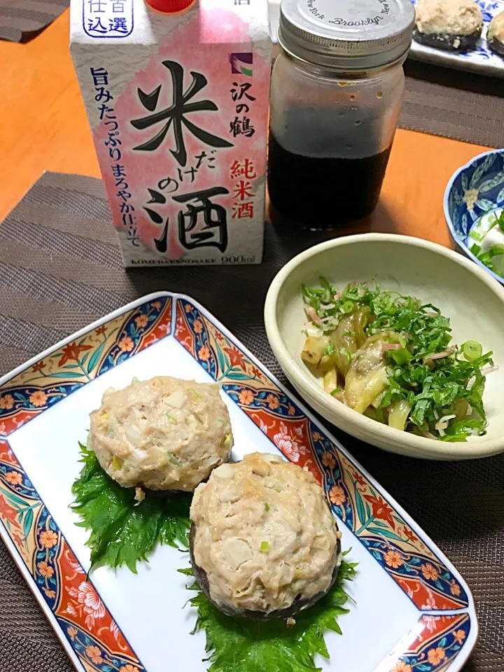 ピーマンの肉詰めも茄子を蒸したのにもお酒を振りかけてレンジでチン！自家製だしも米だけの酒で作りました。お酒の香りがとてもいいです。|RKさん