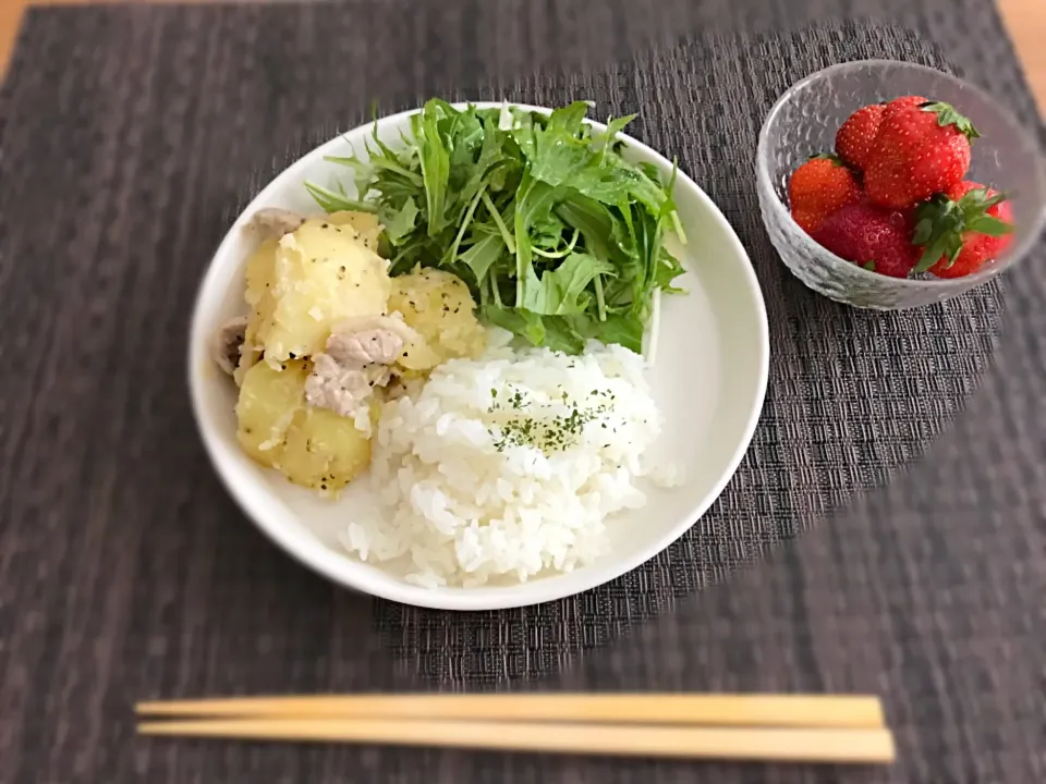 Snapdishの料理写真:準夜前のおひるごはん|Saoriさん