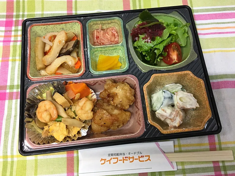 塩ダレ鶏唐揚げ 日替わり弁当 豊川市宅配|Naokazu Kuritaさん