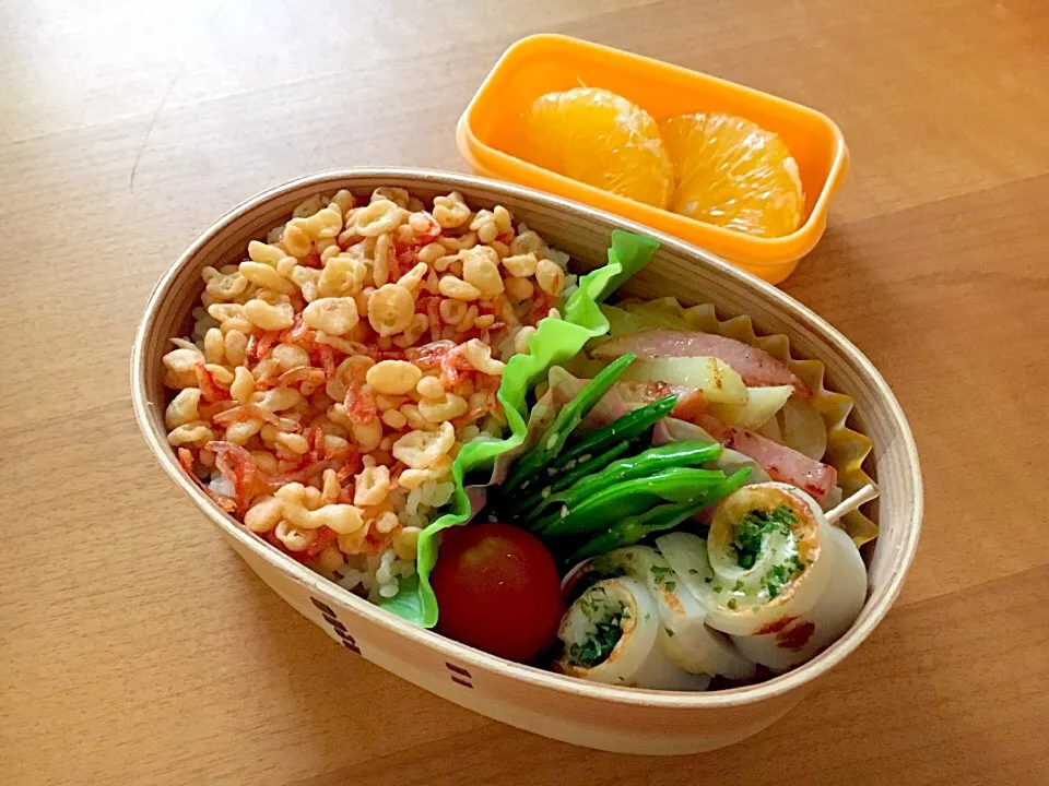 今日のお弁当 なんちゃって#天丼#ちくわとチーズの#磯辺焼き#ジャーマンポテト#きぬさやのナムル|ぴのさん