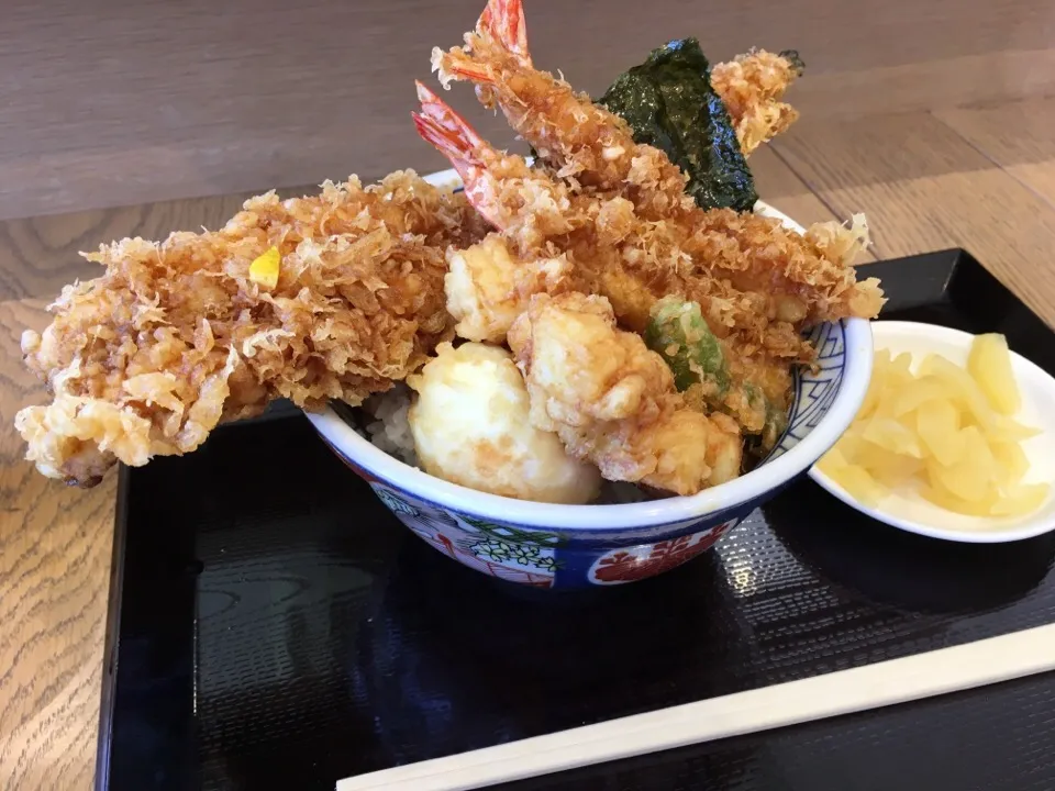 2017.5.23 (火) ランチは#天丼|あっきーよさん