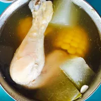 Snapdishの料理写真:Chicken with Wintermelon and Corn Soup|Michael Angelさん