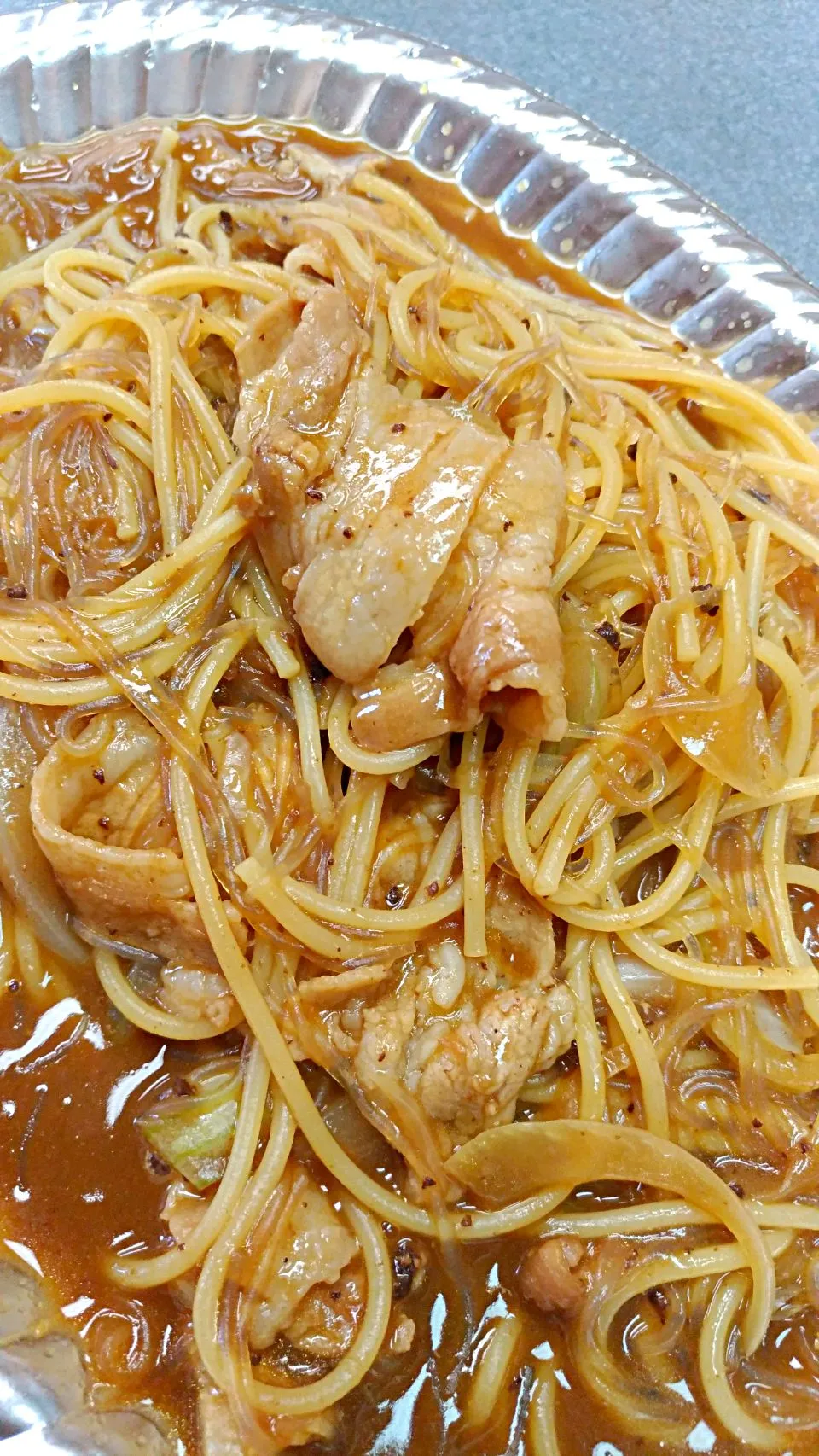 賄い 
うどん屋さんの枯れうどんのお味で作ったカレーパスタ＆量を増やすために春雨入リ|勝丸寿司さん