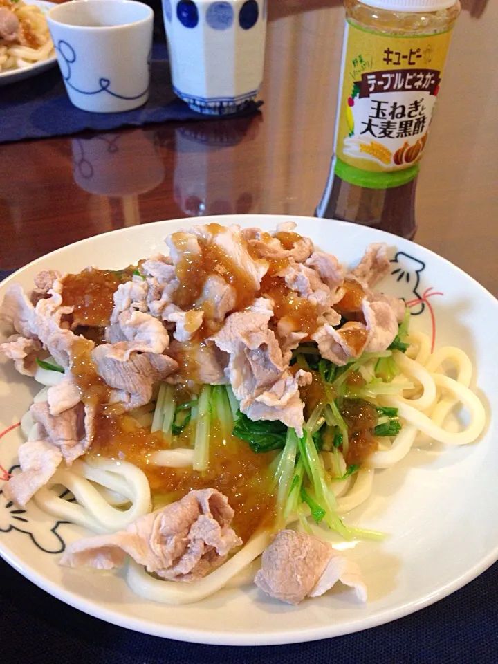 豚しゃぶと水菜の冷製うどん テーブルビネガーをかけて、さっぱりといただきます！|りりこさん