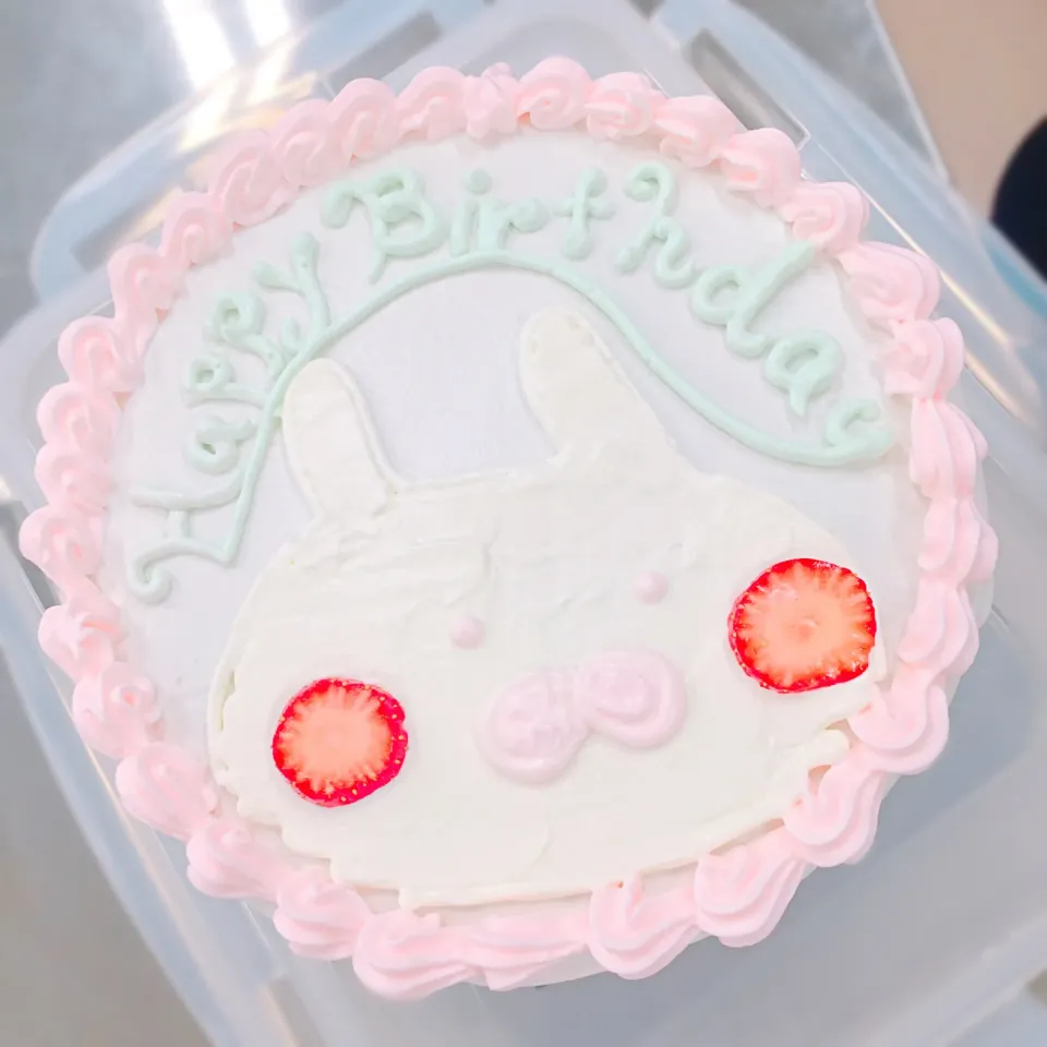 友達の誕生日に🎂うさまるケーキ！！|dagiriさん