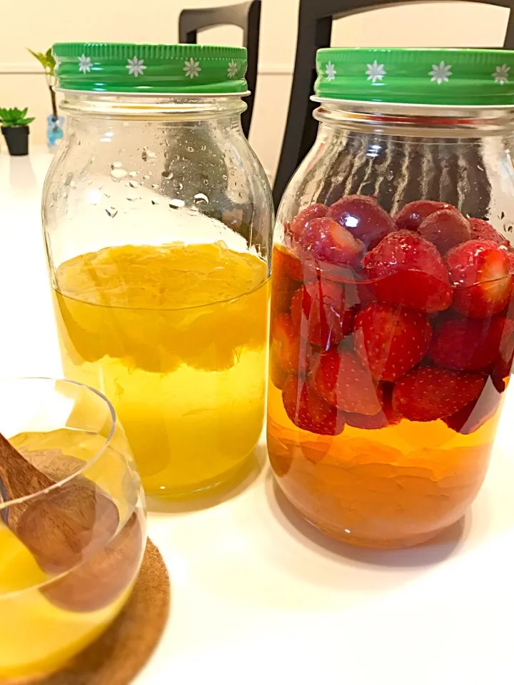 Snapdishの料理写真:果実酢★甘夏🍊＆いちご🍓|mikaさん