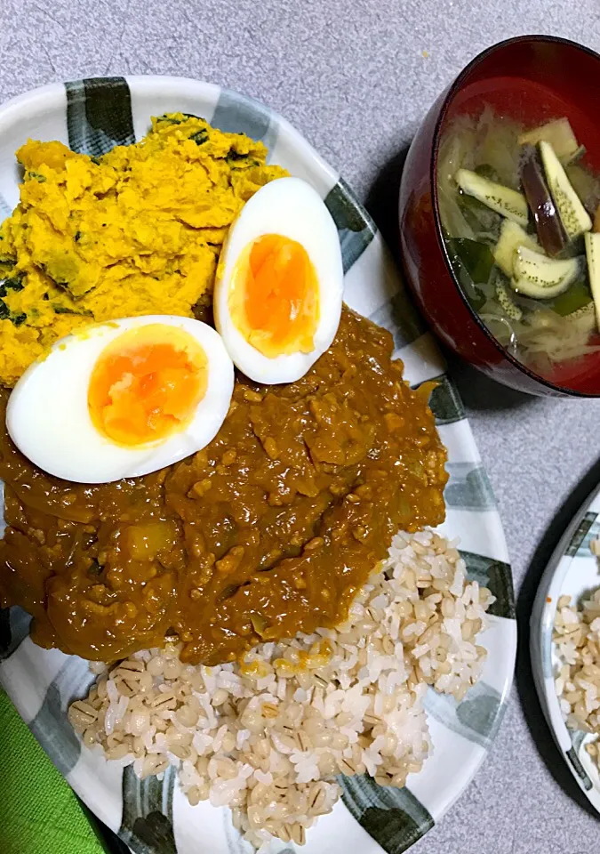 もち麦飯ポテサラふうカボチャサラダカレーライス、茄子ミョーガ味噌汁|ms903さん