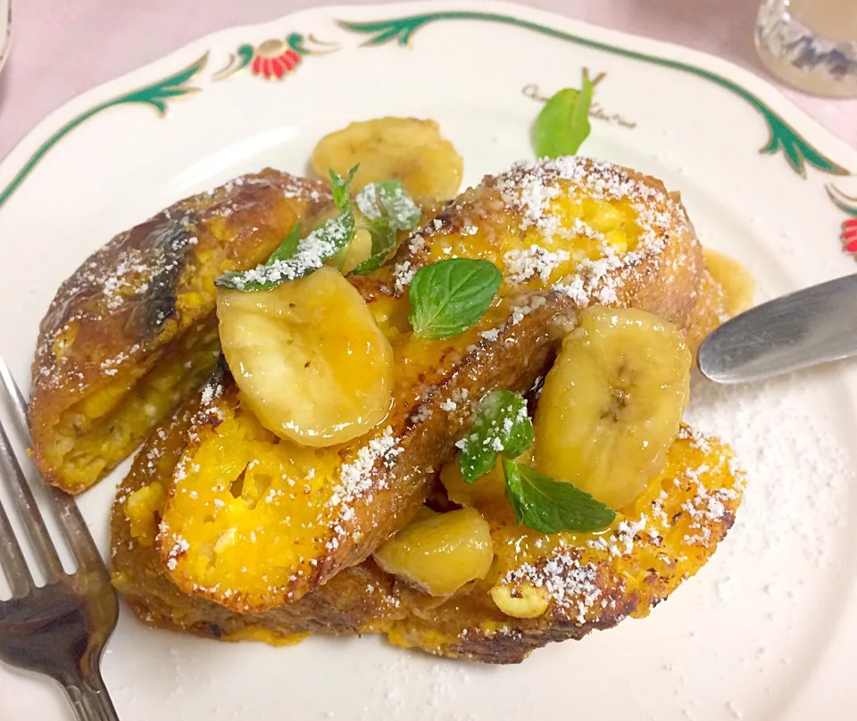 くるみ入りのフランスパン🥖でオレンジ🍊とバナナ🍌のフレンチトースト。|ナタママさん