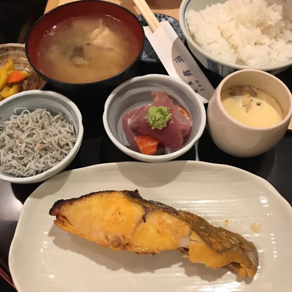 めだい(みそ漬)焼魚定食@舞浜(新橋)|塩豚骨さん